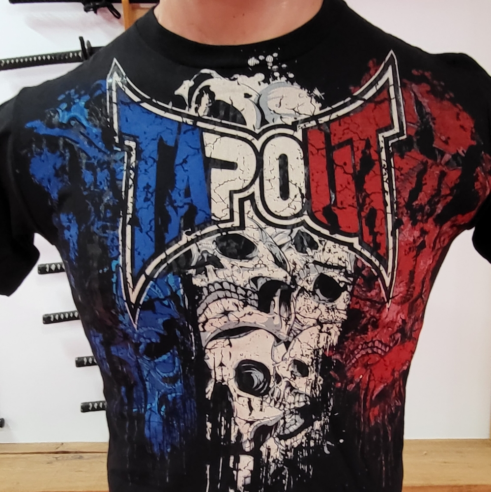 NWT TapOut RWB Sensa Design Black Size Small 100% Cotton